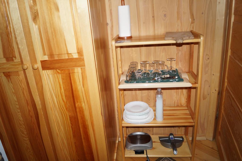 Apartamenty I Pokoje Rodzinne Czarna Gora Luaran gambar