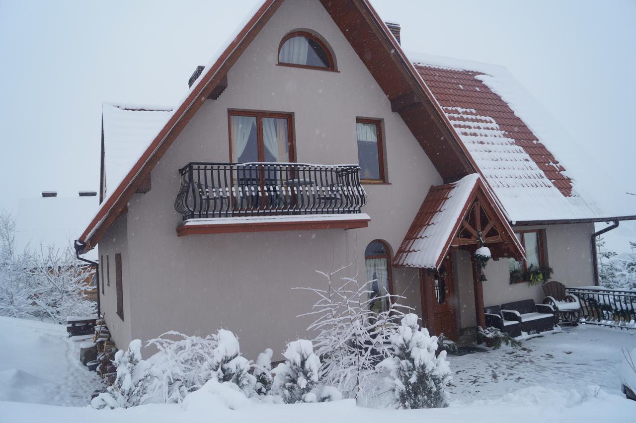 Apartamenty I Pokoje Rodzinne Czarna Gora Luaran gambar