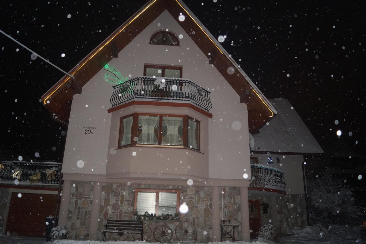 Apartamenty I Pokoje Rodzinne Czarna Gora Luaran gambar
