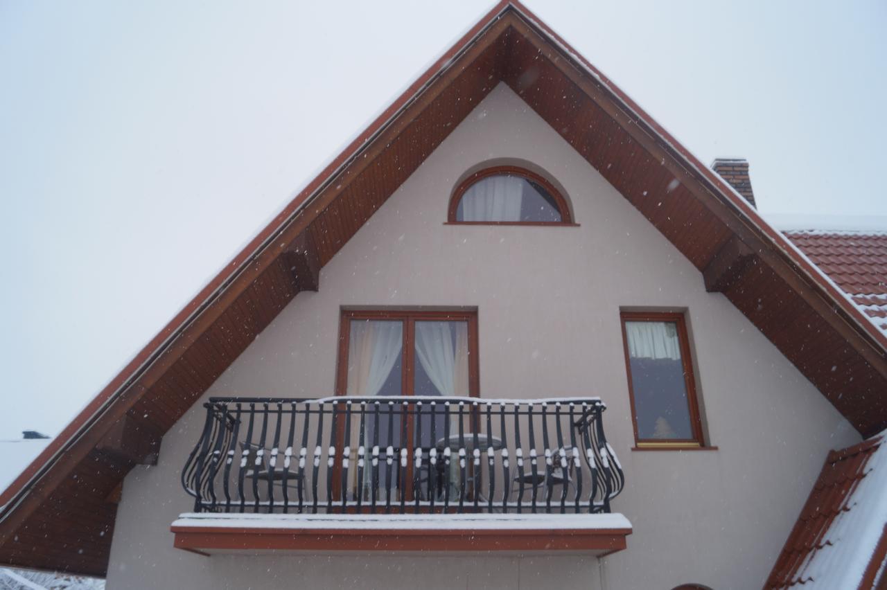 Apartamenty I Pokoje Rodzinne Czarna Gora Luaran gambar