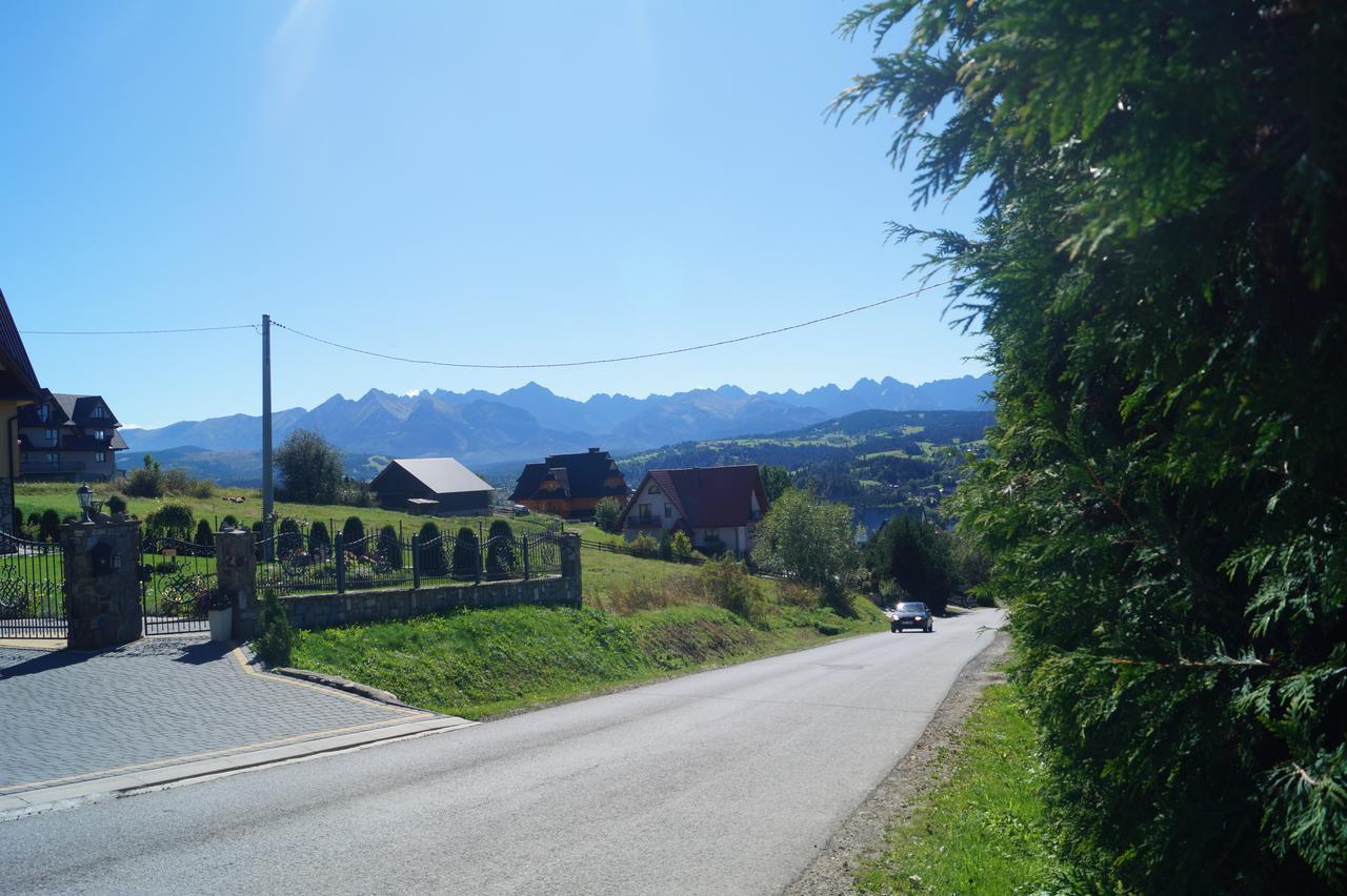 Apartamenty I Pokoje Rodzinne Czarna Gora Luaran gambar