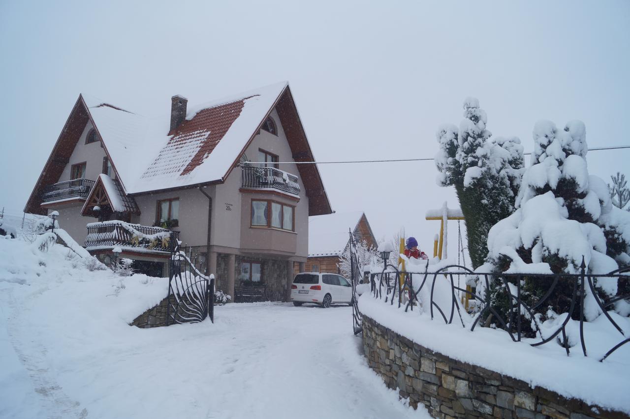 Apartamenty I Pokoje Rodzinne Czarna Gora Luaran gambar